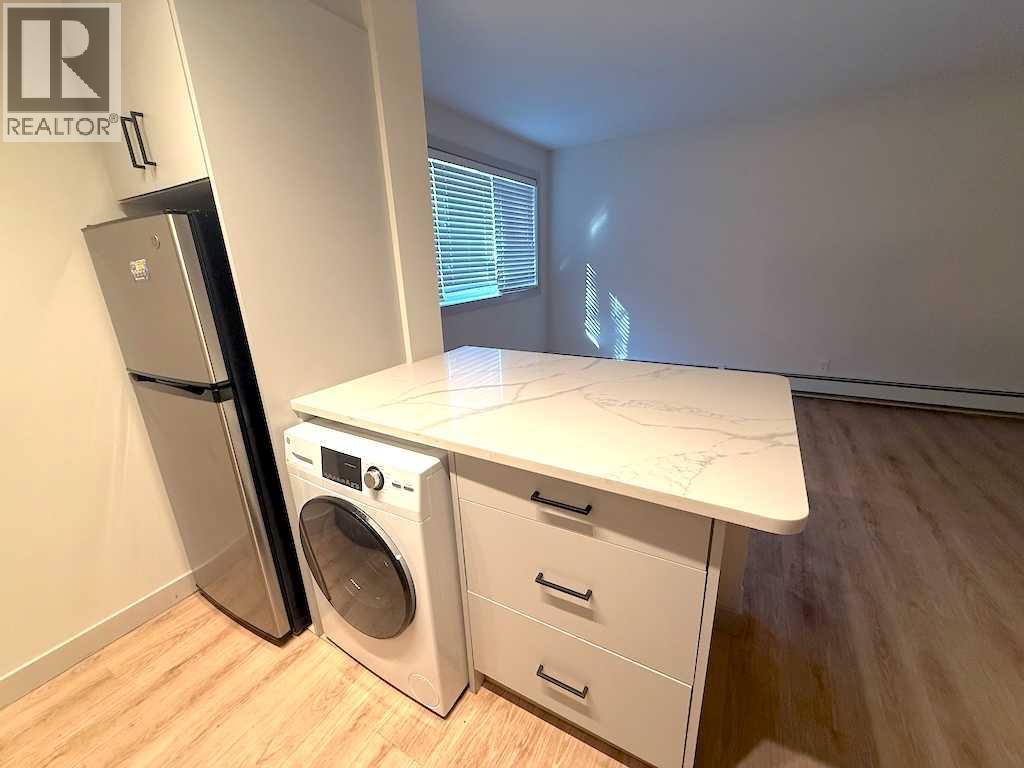 1821 17 Street SW - 11