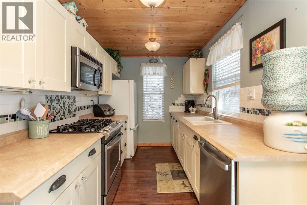 1130 Breakers Way - Image 35