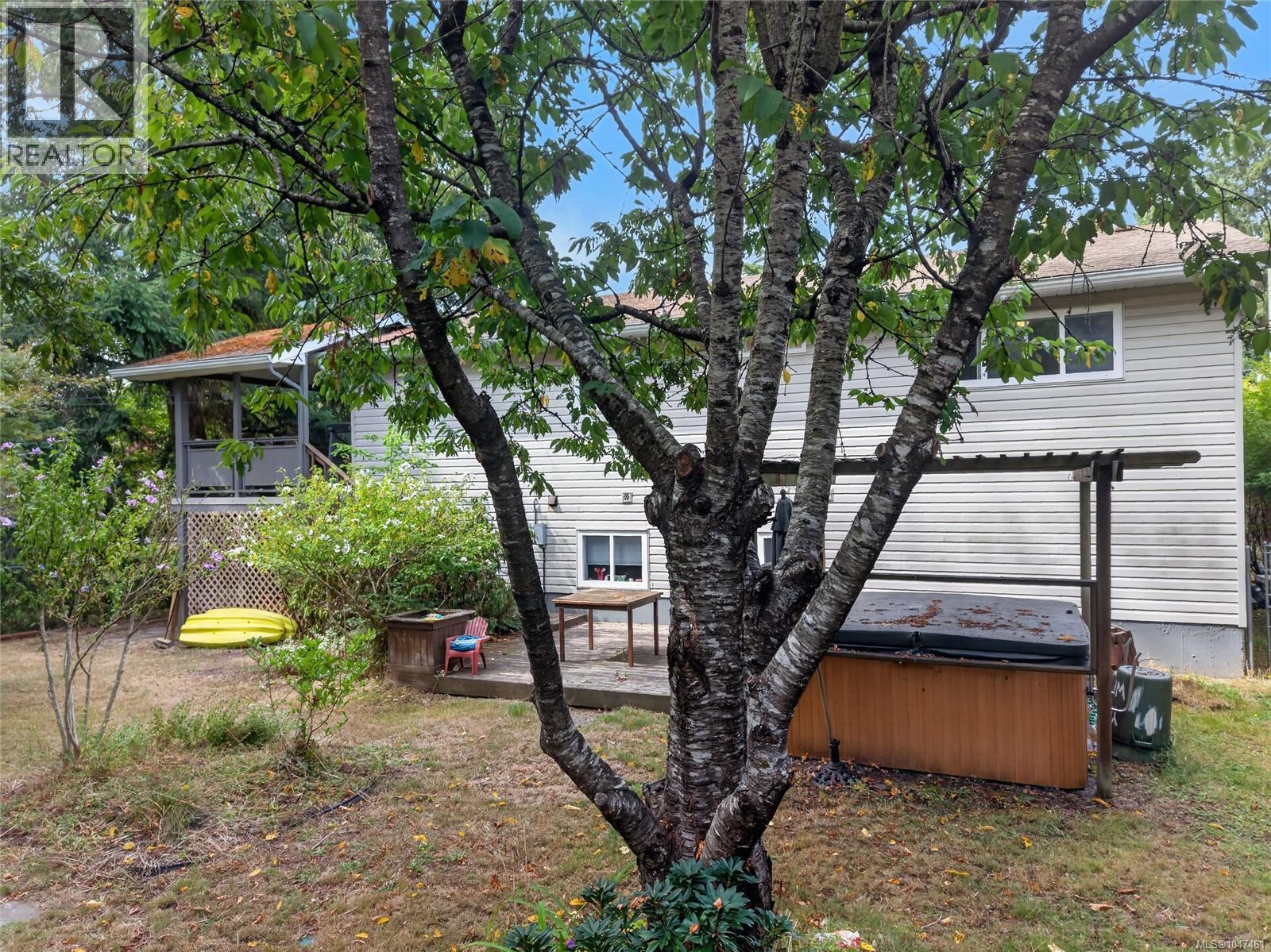 568 Salish St - 51