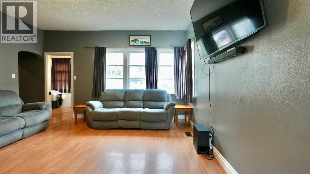 10122 106 Avenue - Image 31
