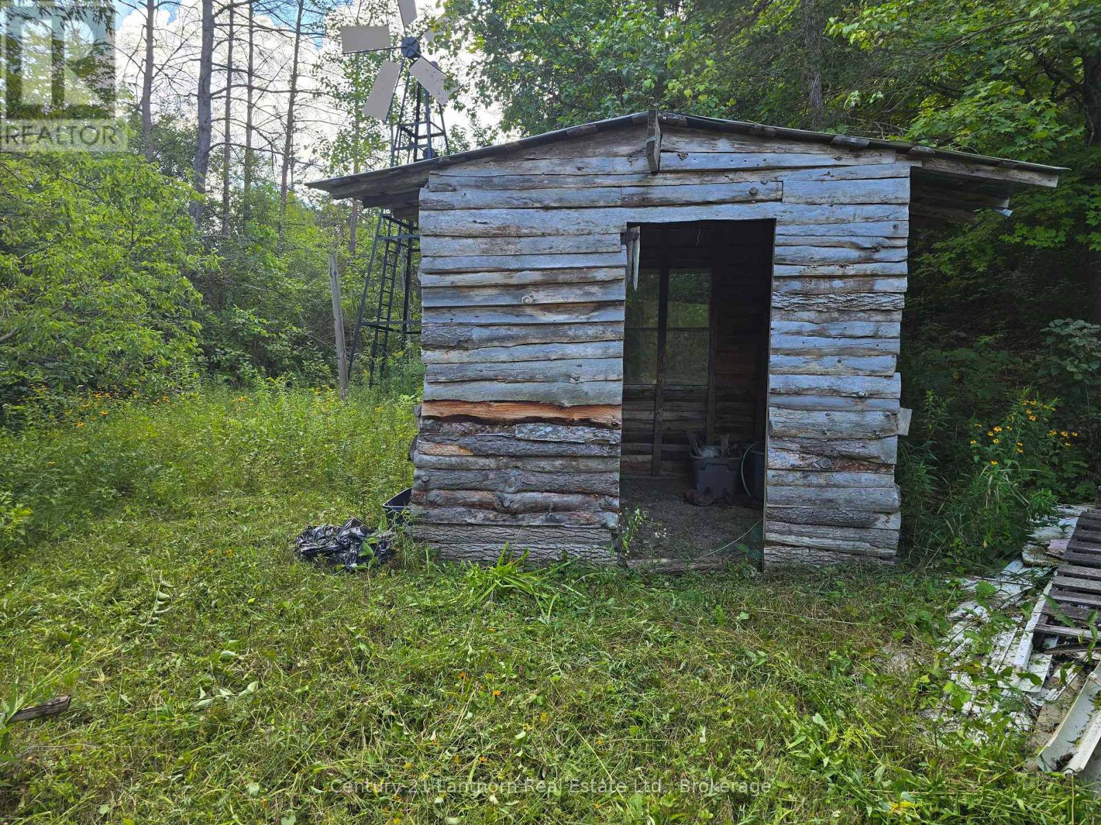 1881 STOCKDALE ROAD - 12