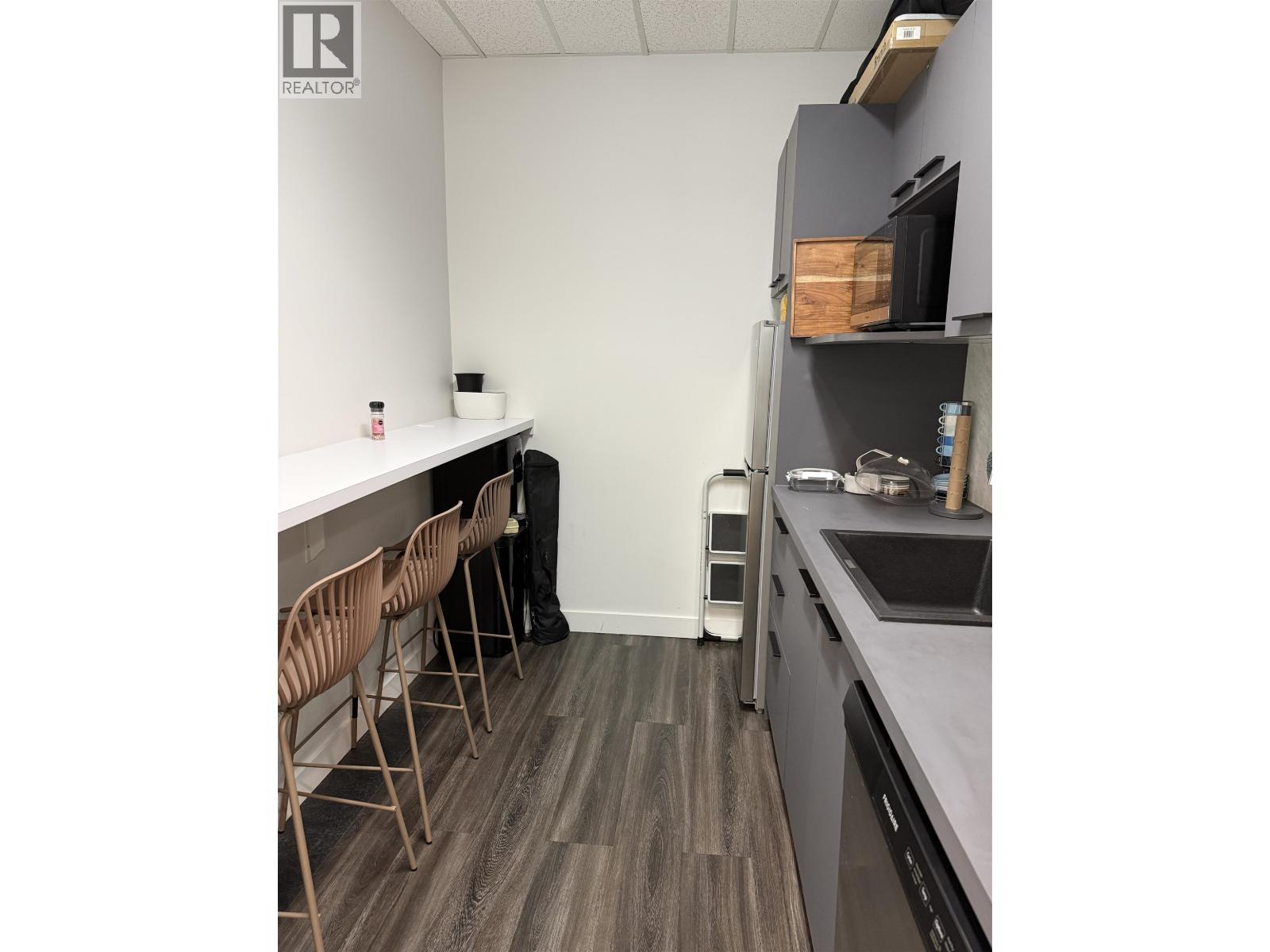 732 1055 DUNSMUIR STREET, Vancouver - Image 1
