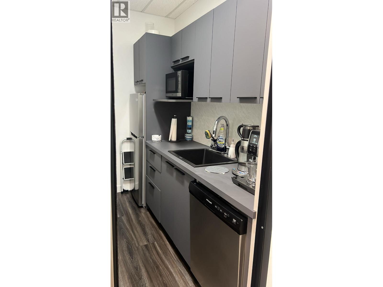 732 1055 DUNSMUIR STREET, Vancouver - Image 1
