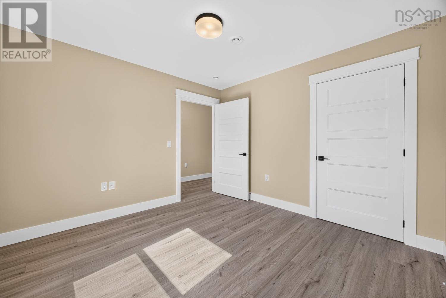 Property 24 of 33 of Lot 2b LONGVIEW Drive