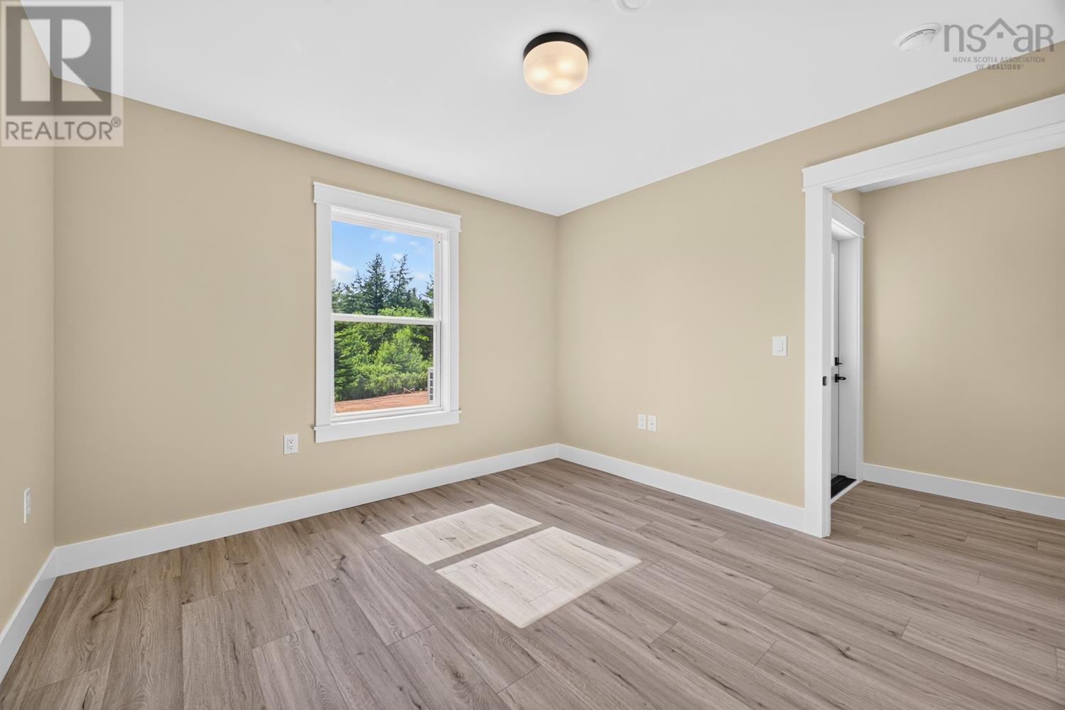 Property 25 of 33 of Lot 2b LONGVIEW Drive