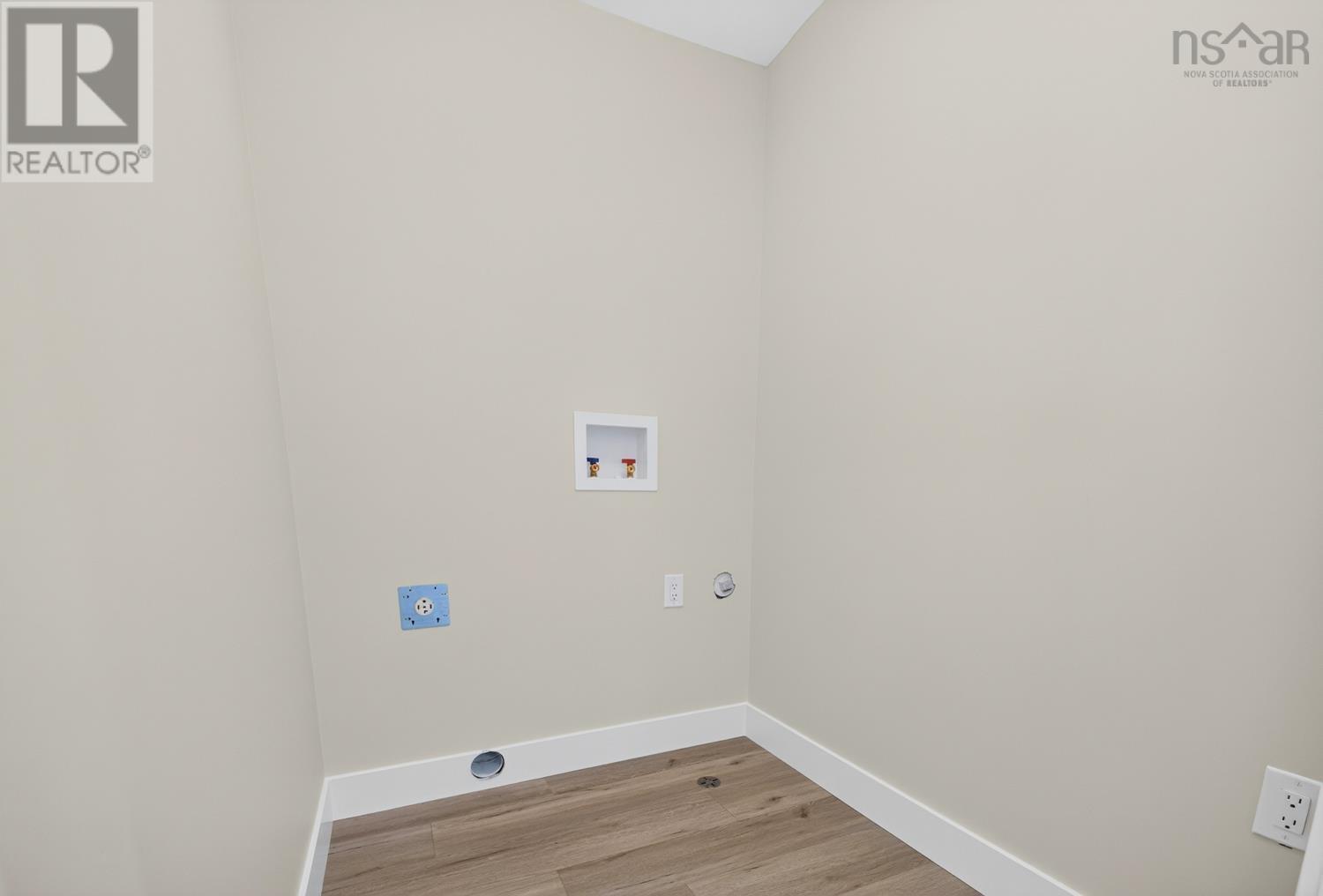 Property 26 of 33 of Lot 2b LONGVIEW Drive