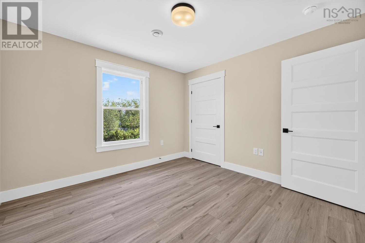 Property 28 of 33 of Lot 2b LONGVIEW Drive