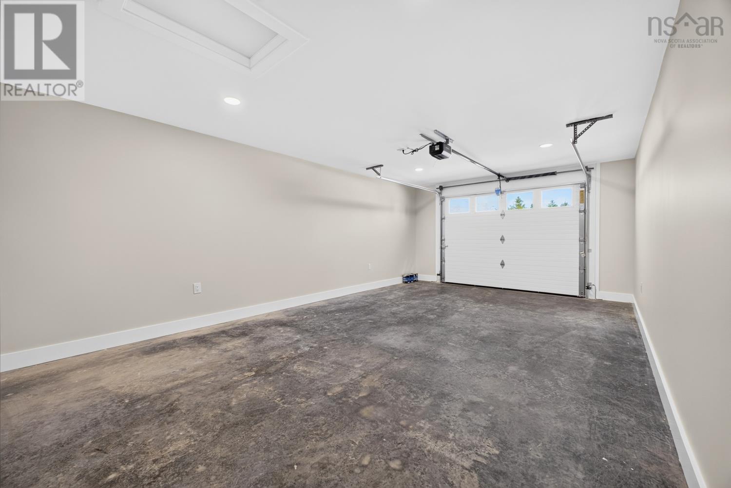 Property 31 of 33 of Lot 2b LONGVIEW Drive