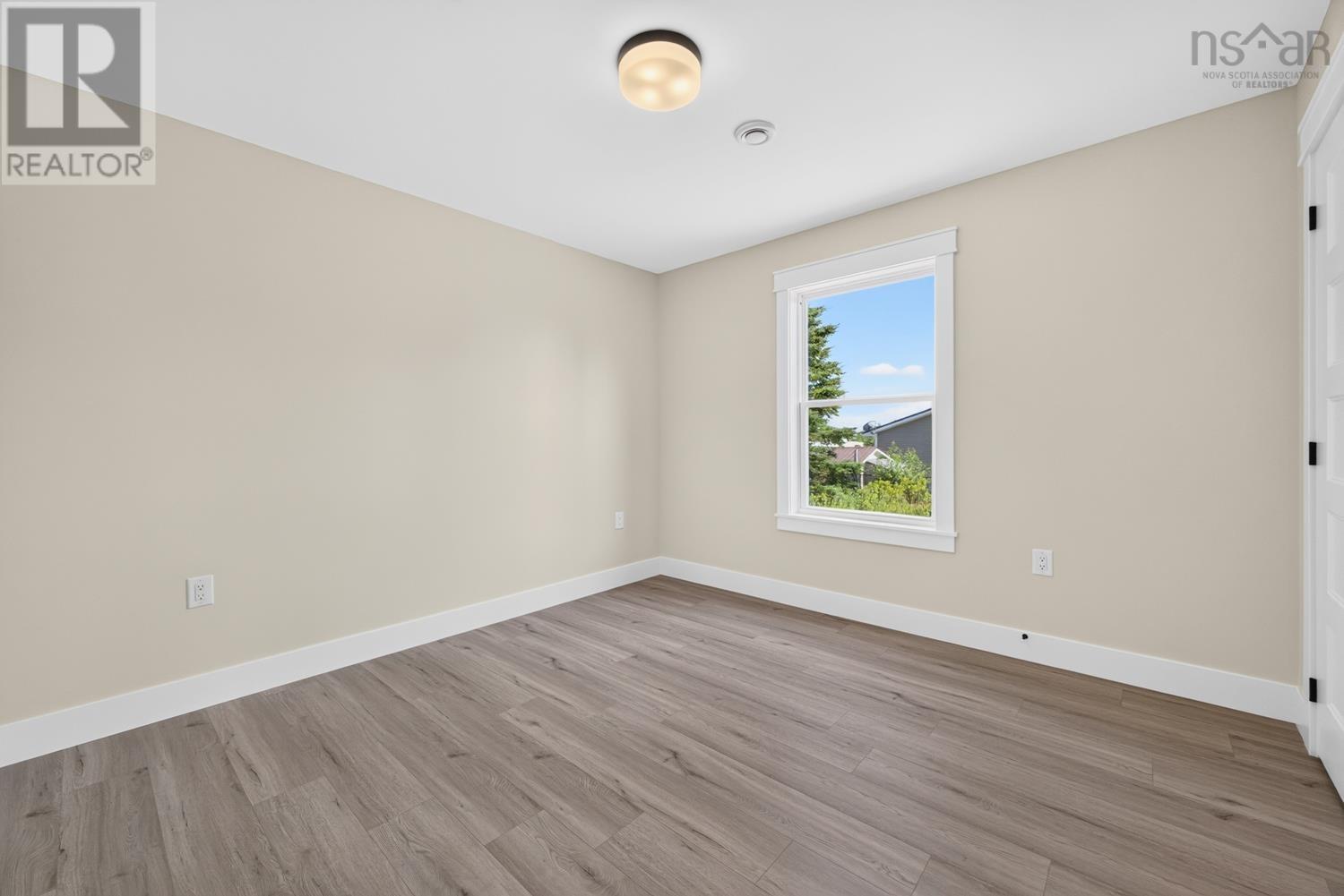 Property 27 of 33 of Lot 2b LONGVIEW Drive
