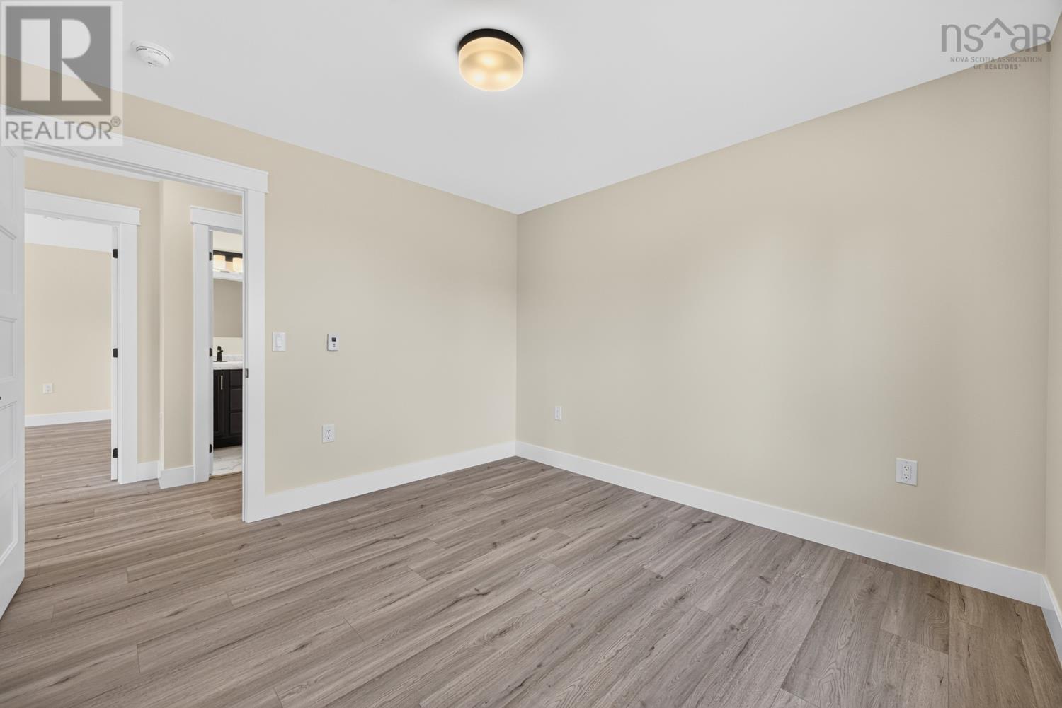 Property 30 of 33 of Lot 2b LONGVIEW Drive