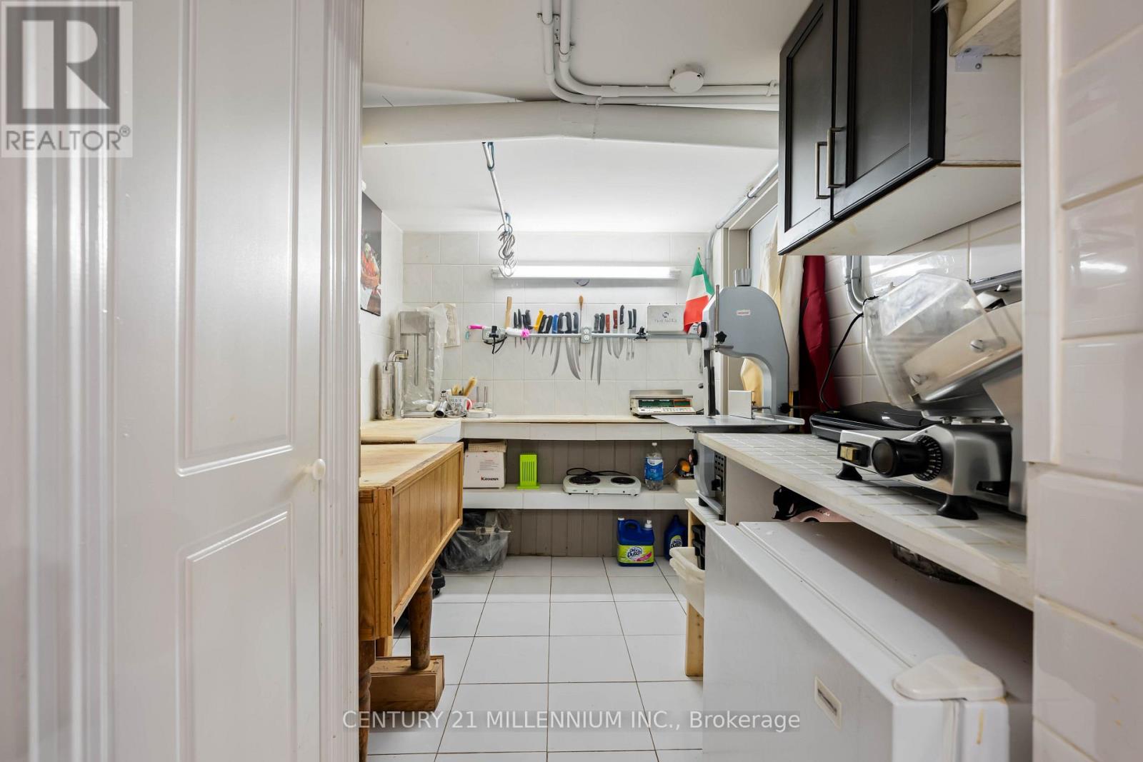 33 FLETCHERS CREEK BOULEVARD - Image 33