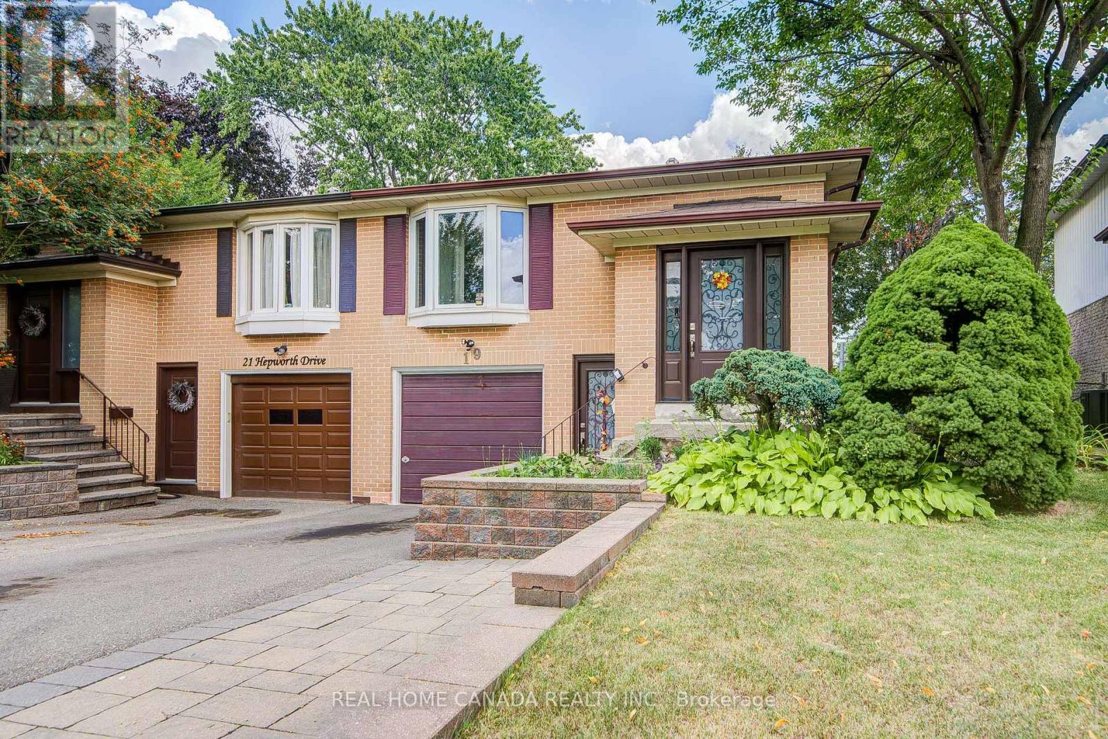19 HEPWORTH DRIVE - 3