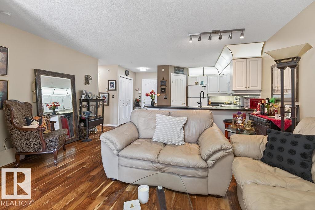 #112 6703 172 ST NW - 15
