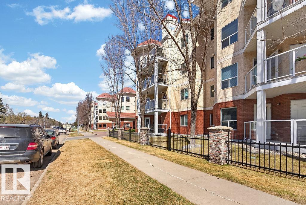 #112 6703 172 ST NW - 34