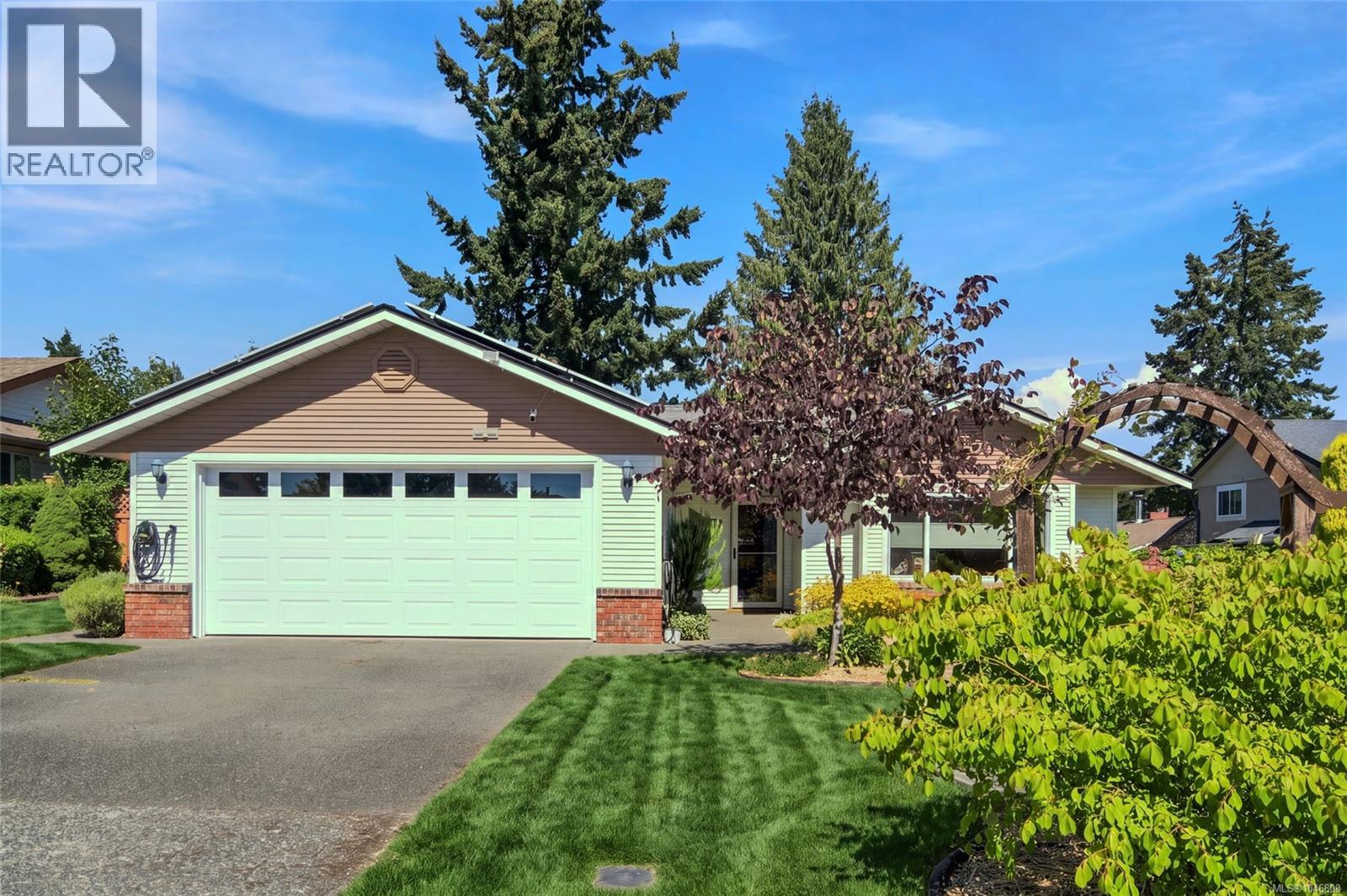 701 Ermineskin Ave - 1