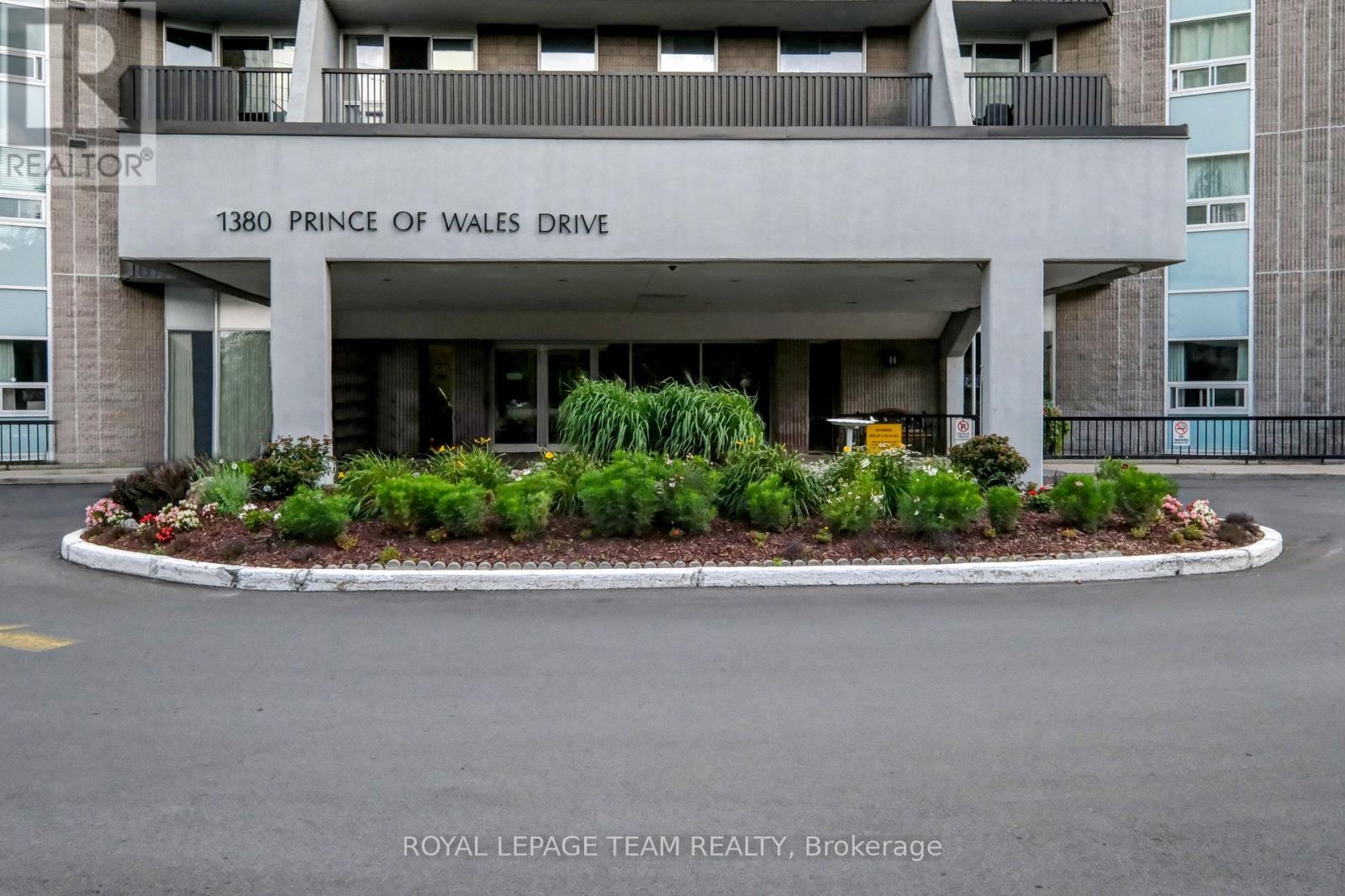 Welcome to Unit 402-1380 Prince of Wales Drive.