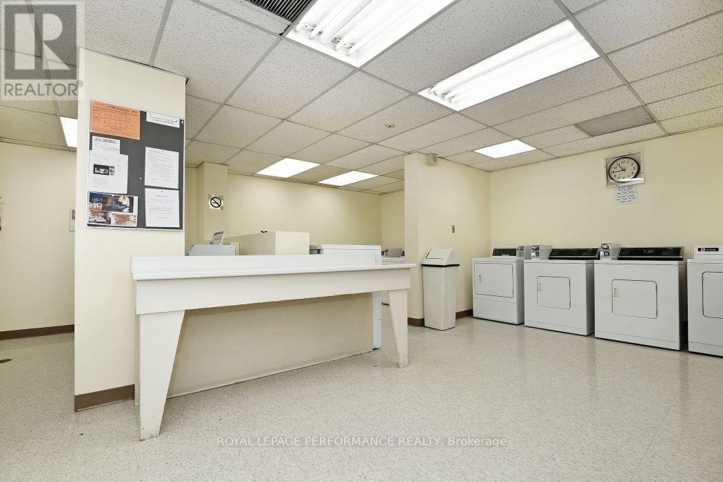 1801 - 71 Somerset Street W