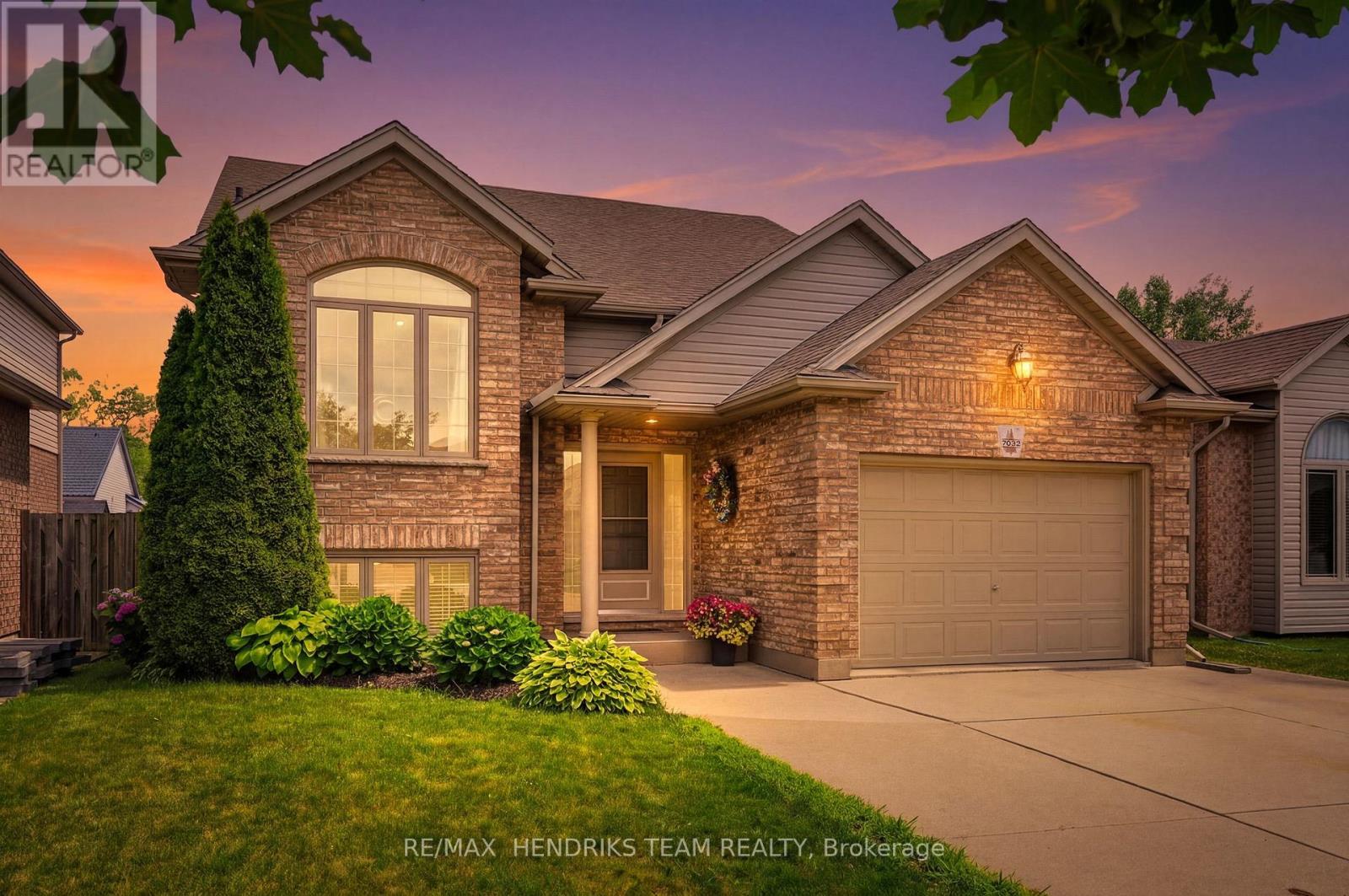 7032 KELLY DRIVE - 34