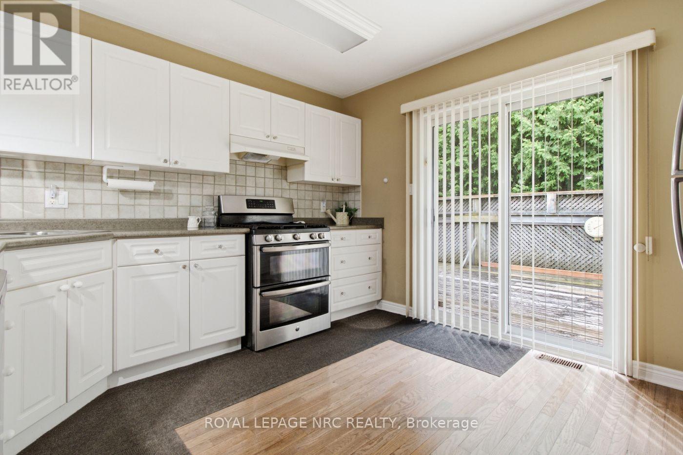 73 ROLLING MEADOWS BOULEVARD - Image 25