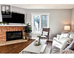 6 Knotty Pine Drive, Whitby, ON L1R2J6 Photo 9