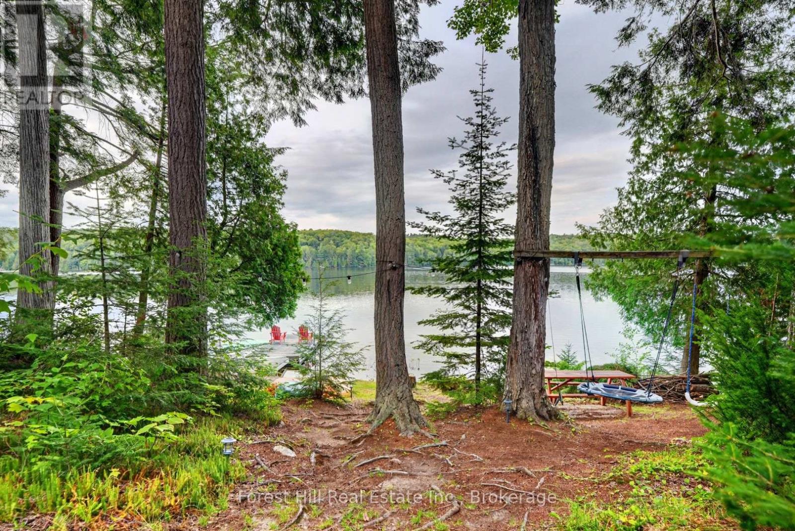 1052 SKIN LAKE DRIVE - Image 39