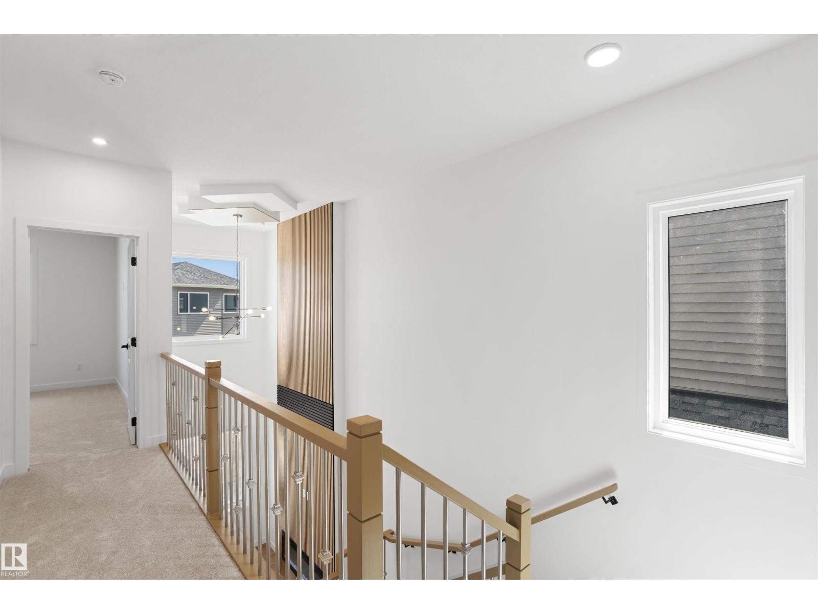 153 Munn WY - 22