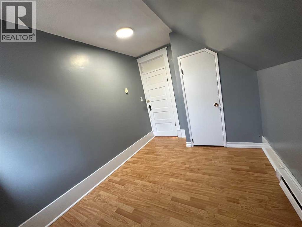 123 3 Street E - Image 19