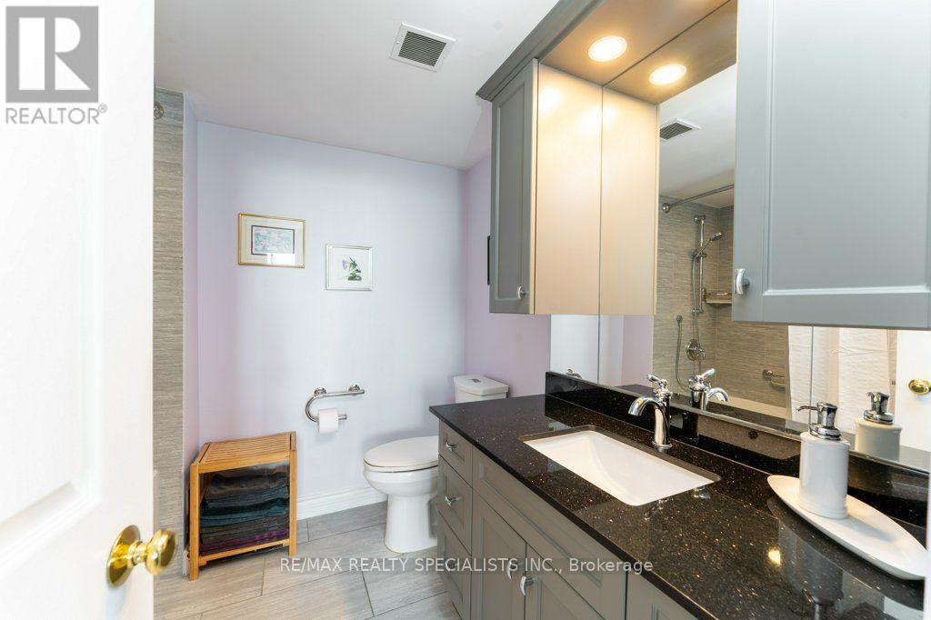 #1106 880 DUNDAS STREET W - 19