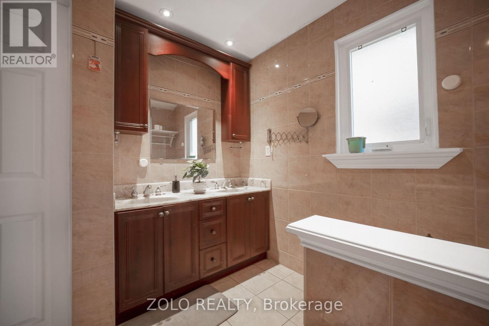 13 FOSTER ROAD - 28