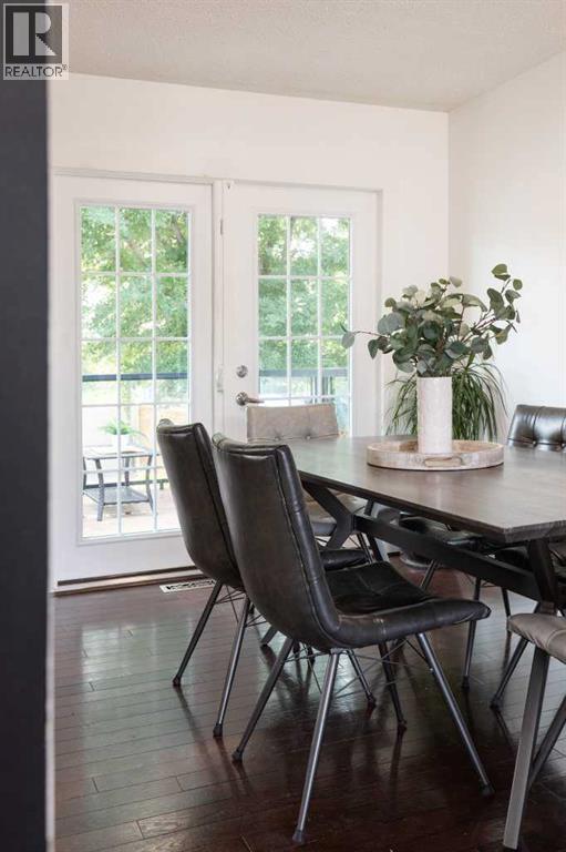 381 18 Street NE - Image 11