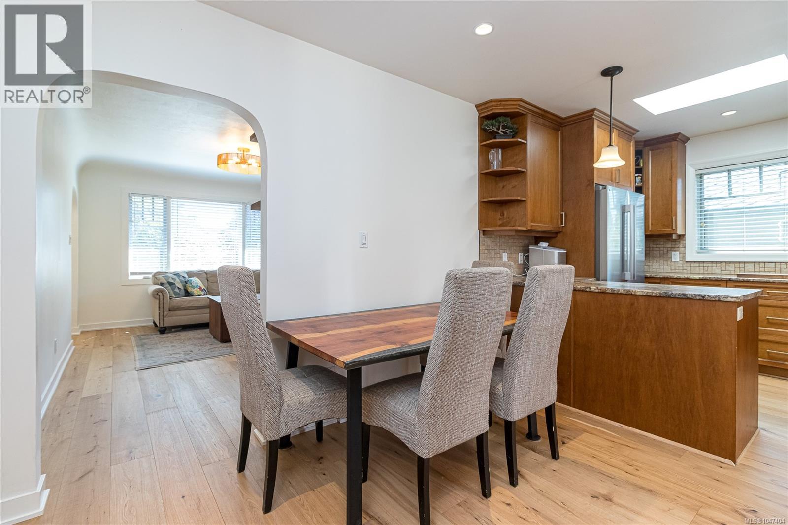1232 Effingham St, Esquimalt