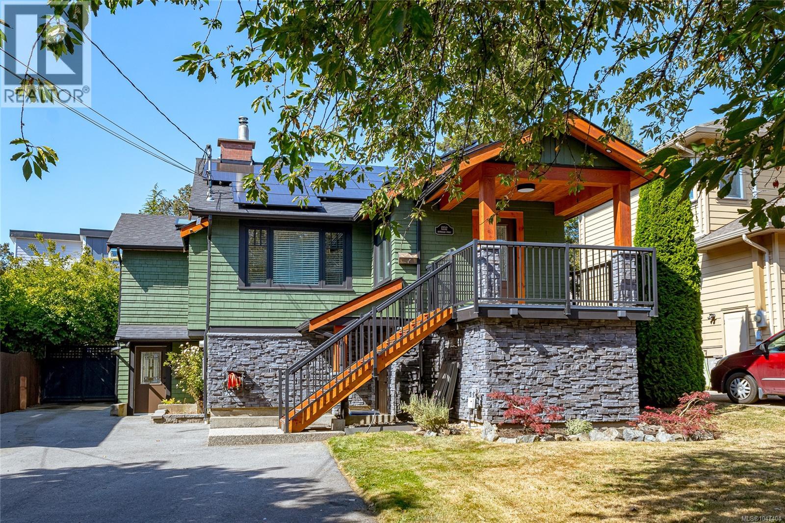 1232 Effingham St, Esquimalt