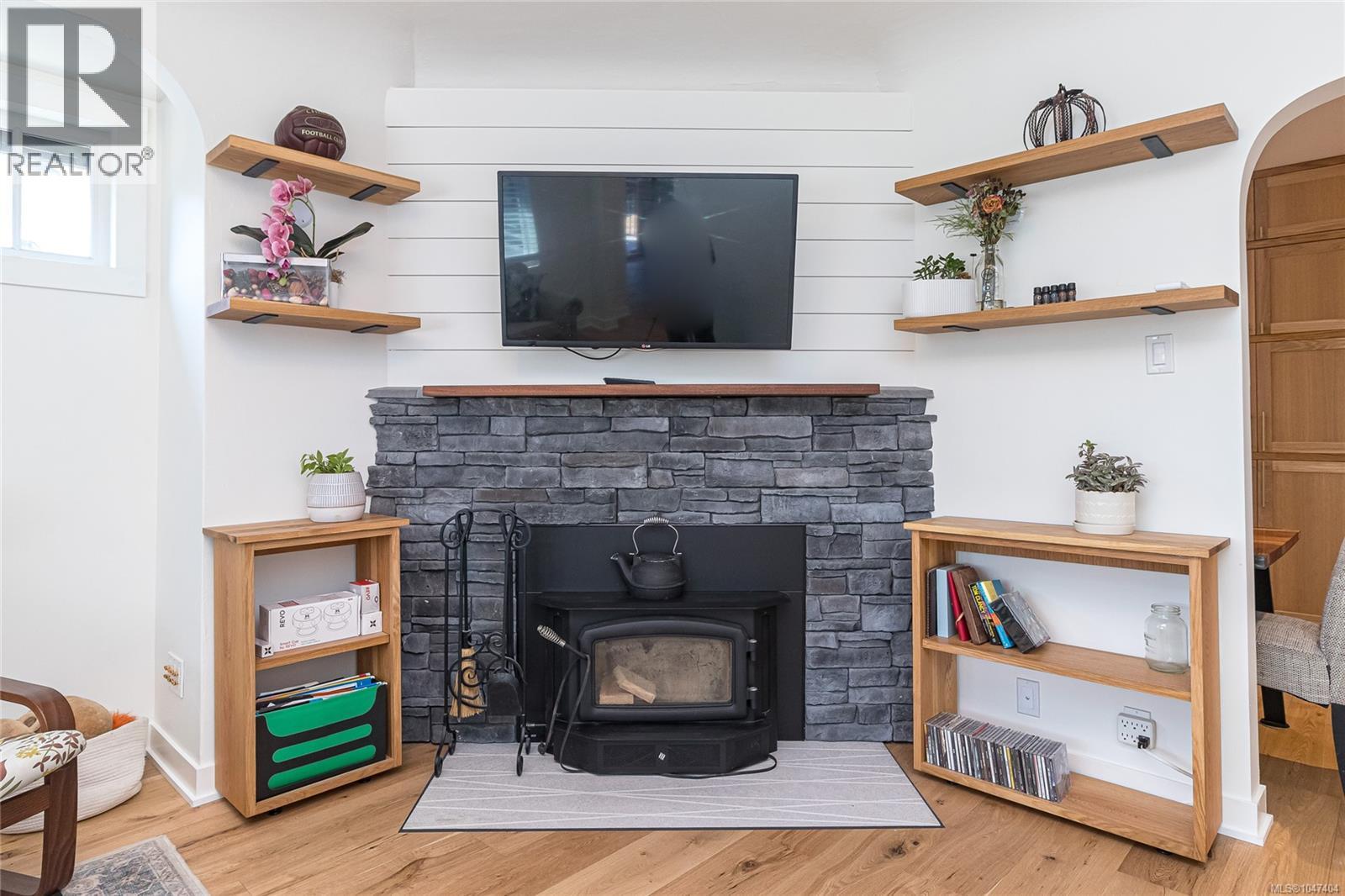 1232 Effingham St, Esquimalt