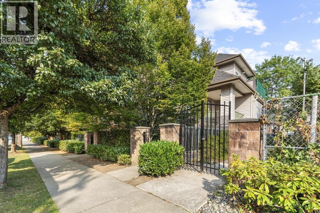 203 5625 SENLAC STREET, Vancouver