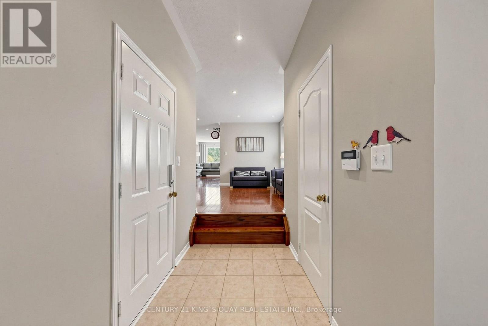 3328 SOUTHWICK STREET - 18
