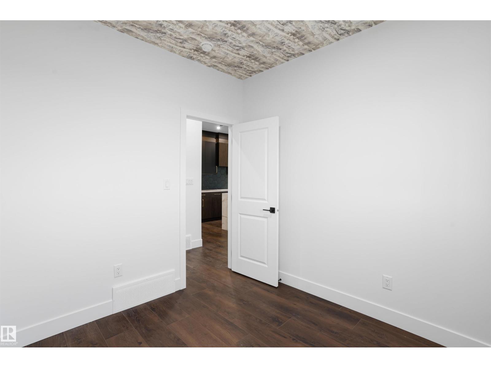 104 21 ST SW - 7