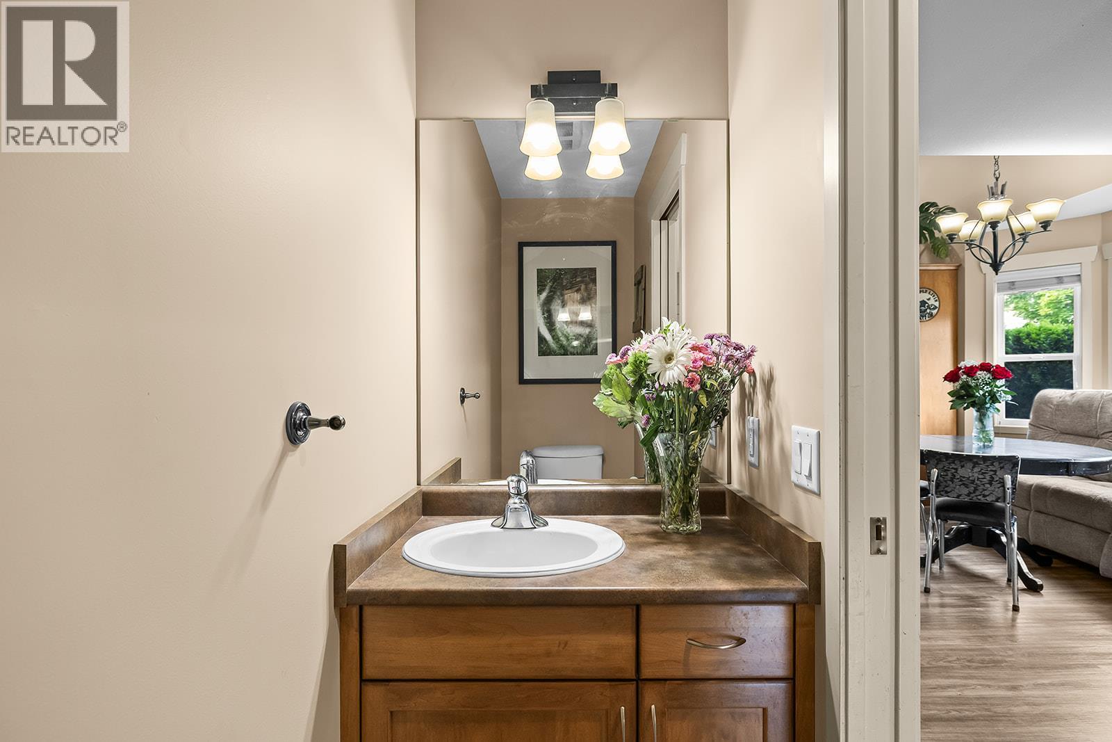 6 1451 Rose Meadow Drive, West Kelowna