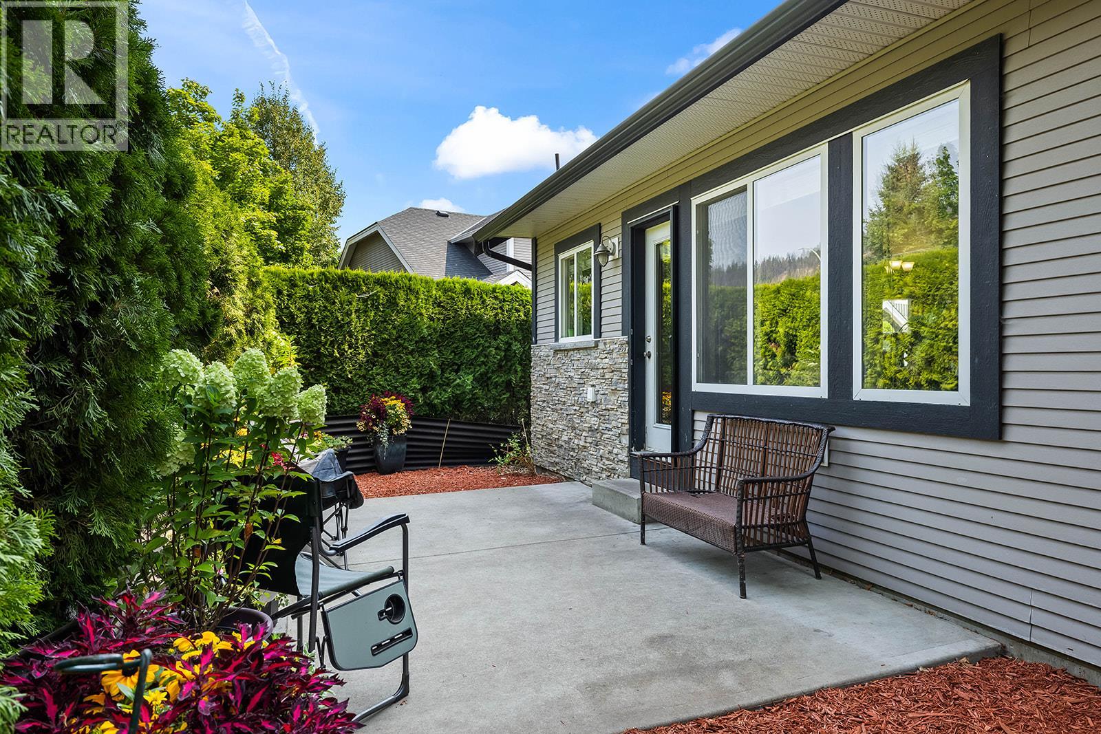 6 1451 Rose Meadow Drive, West Kelowna