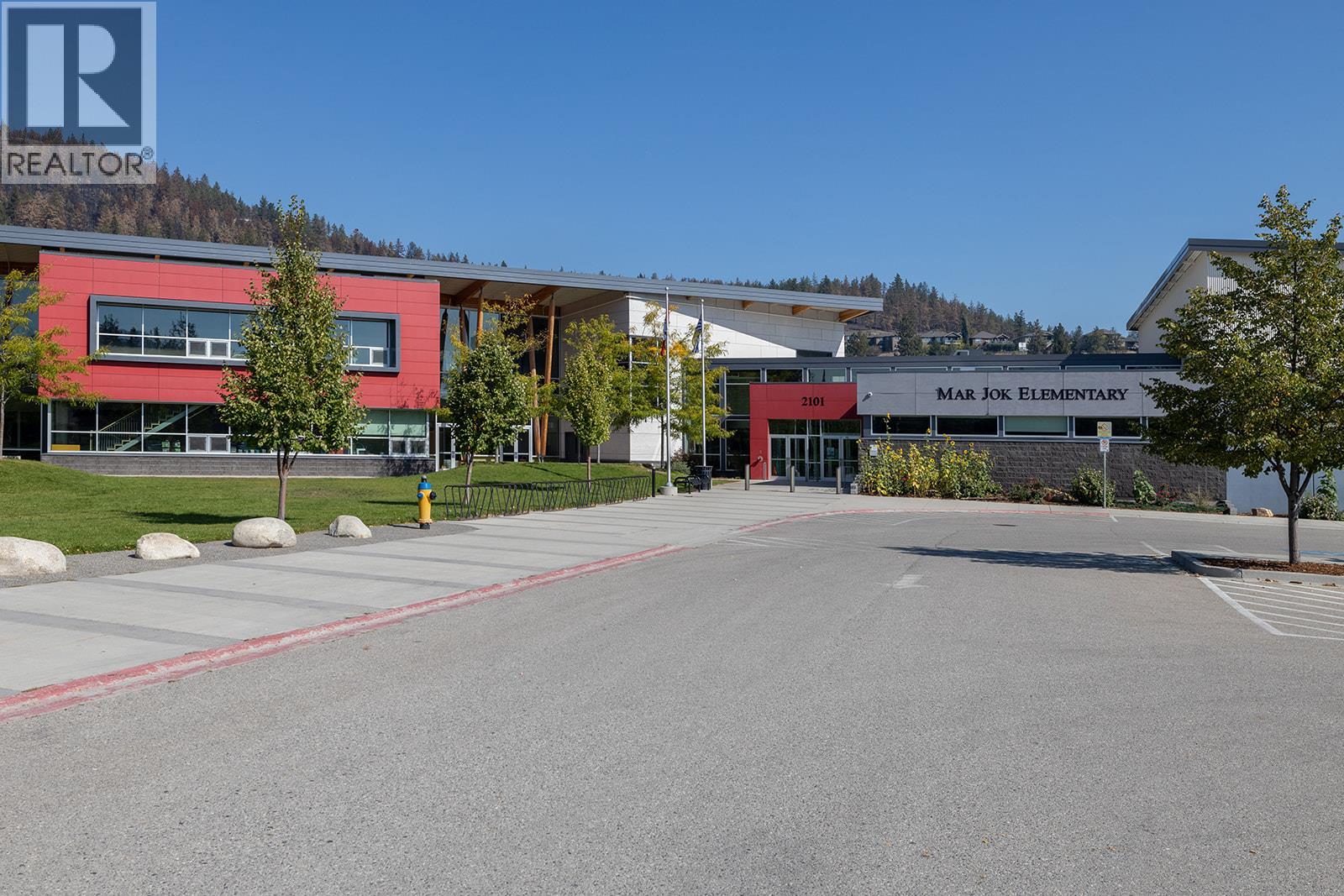 6 1451 Rose Meadow Drive, West Kelowna