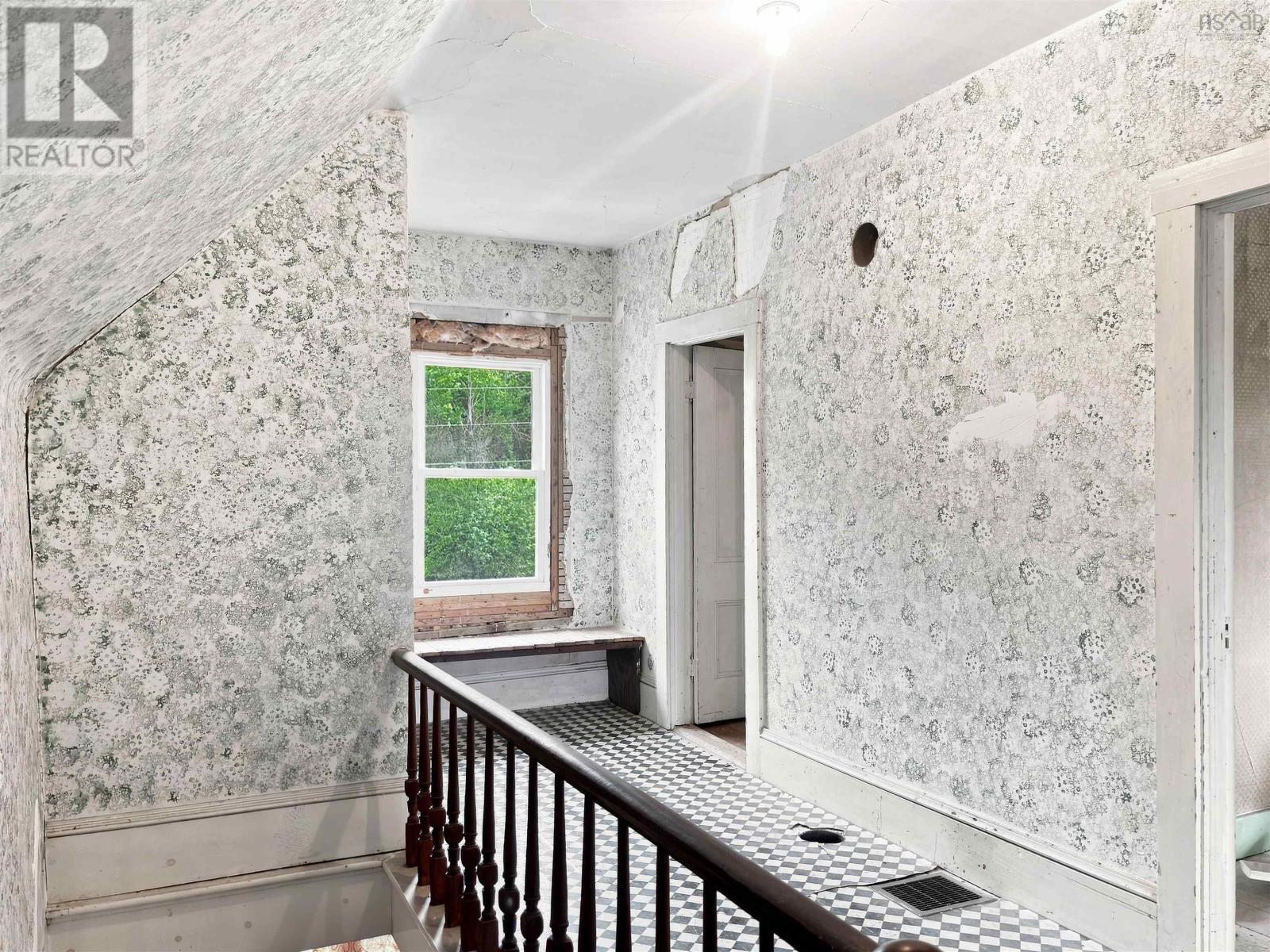 Property 25 of 42 of 1160 Prospect Road