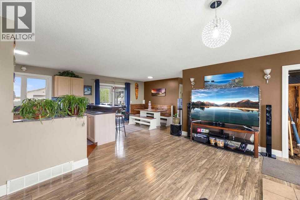 31275 Range Road 13 - 7