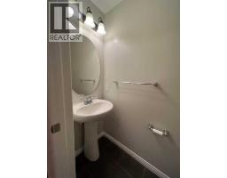 162 Windstone Mews Sw, Airdrie, AB T4B3X4 Photo 6