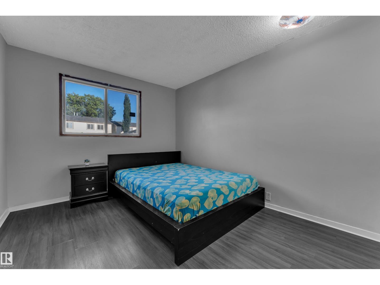3425 48 ST NW - 18