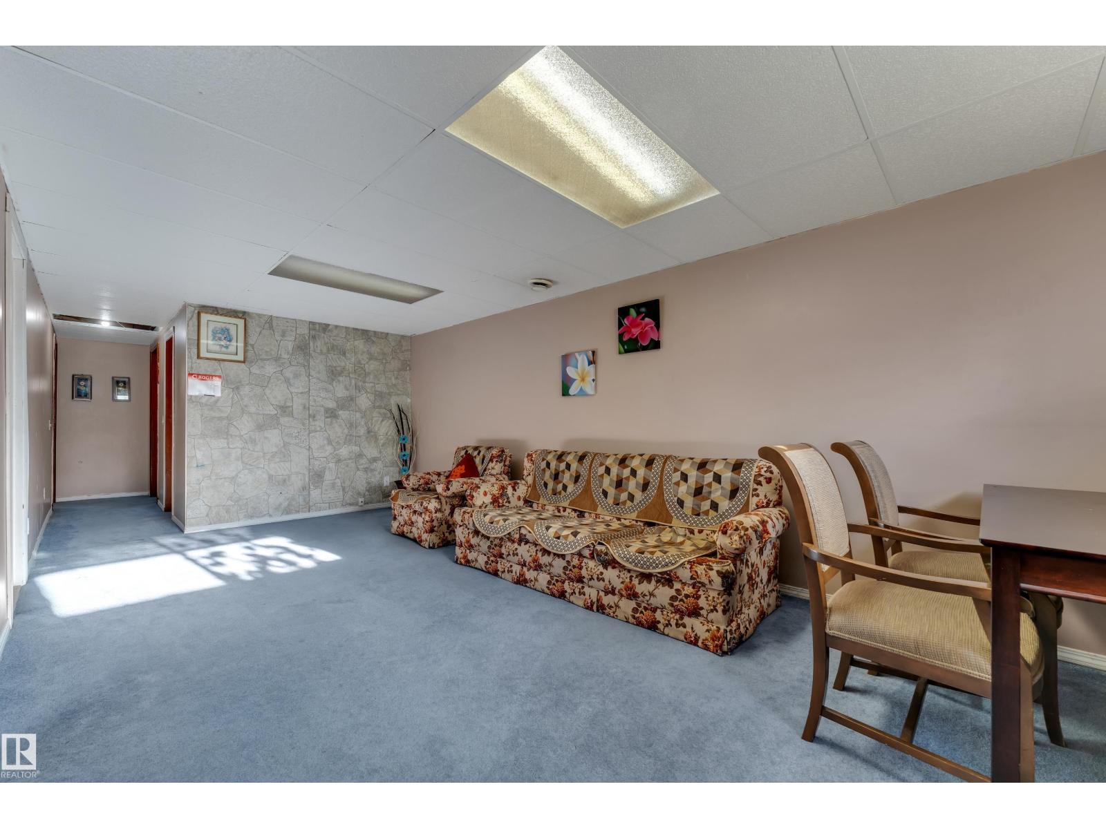 3425 48 ST NW - Image 22