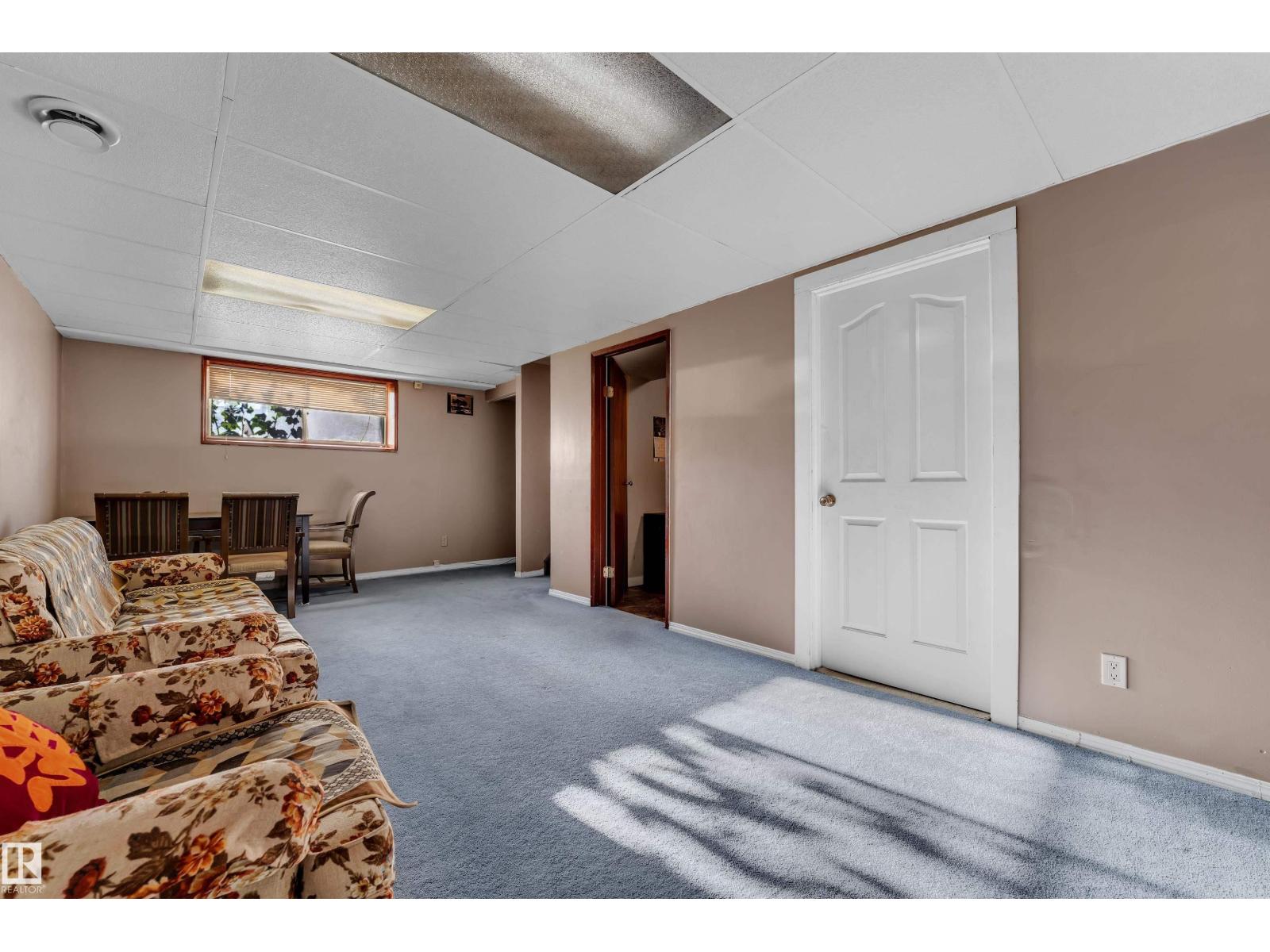 3425 48 ST NW - Image 25