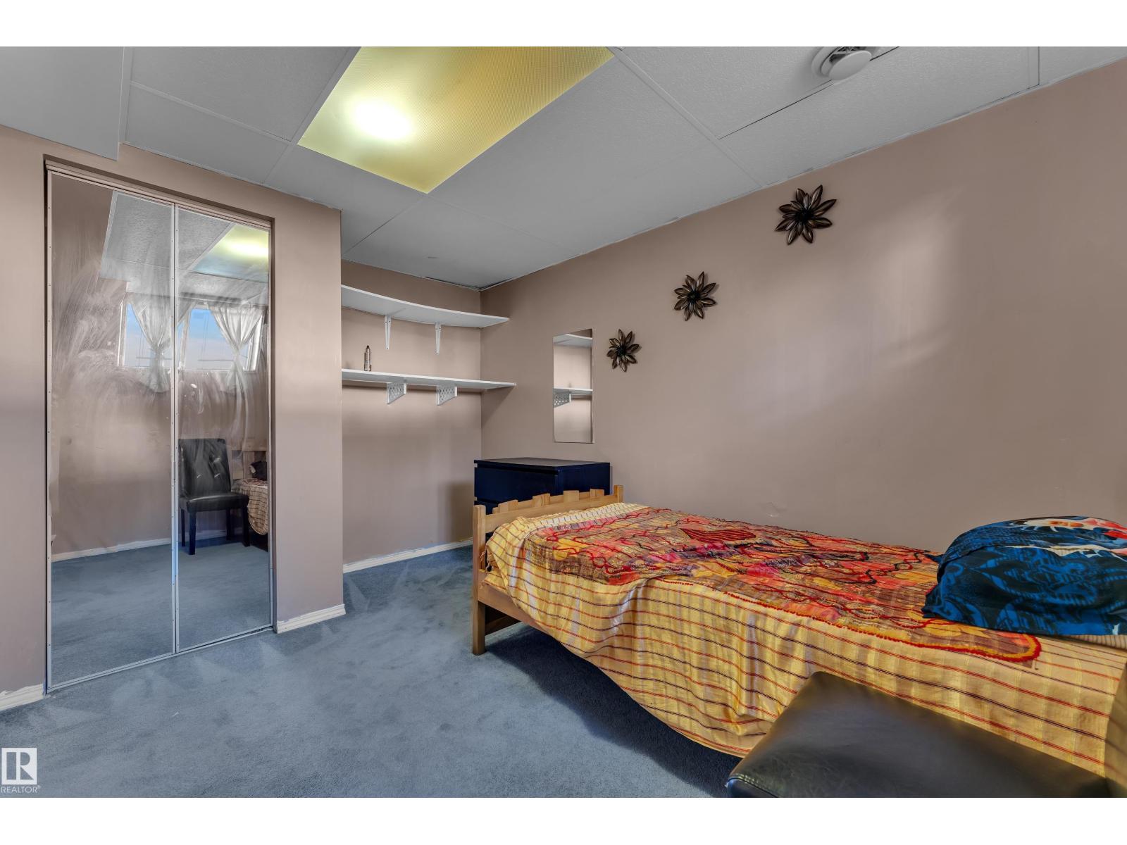 3425 48 ST NW - 31