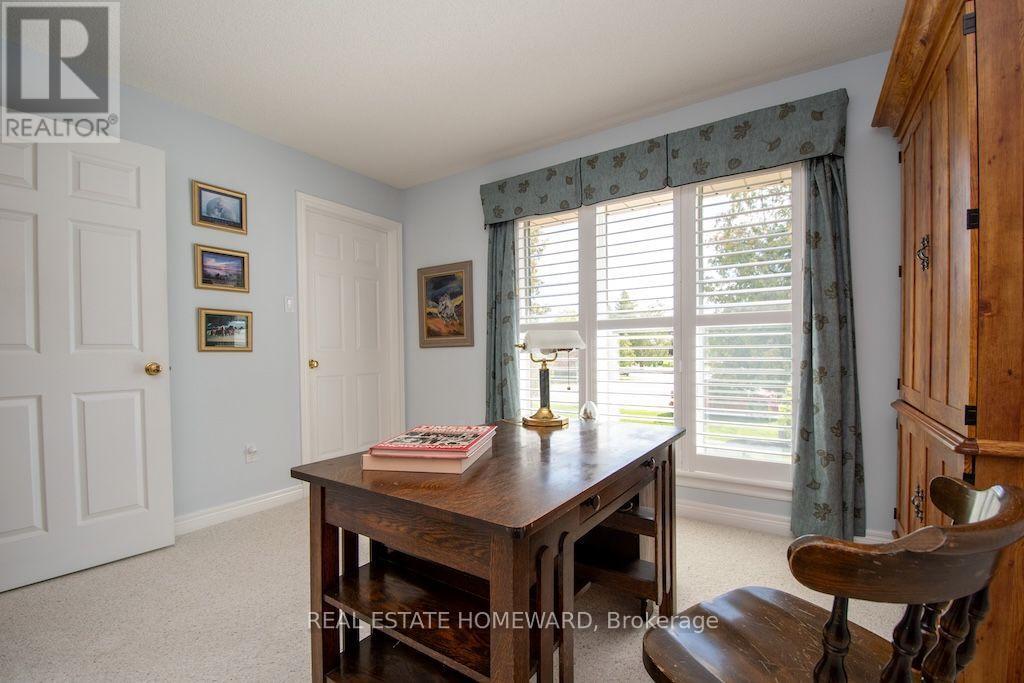 8 ISLAND BAY DRIVE - Image 10