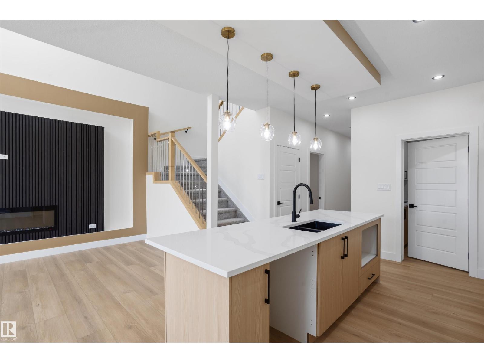 727 158 AV NE - Image 12