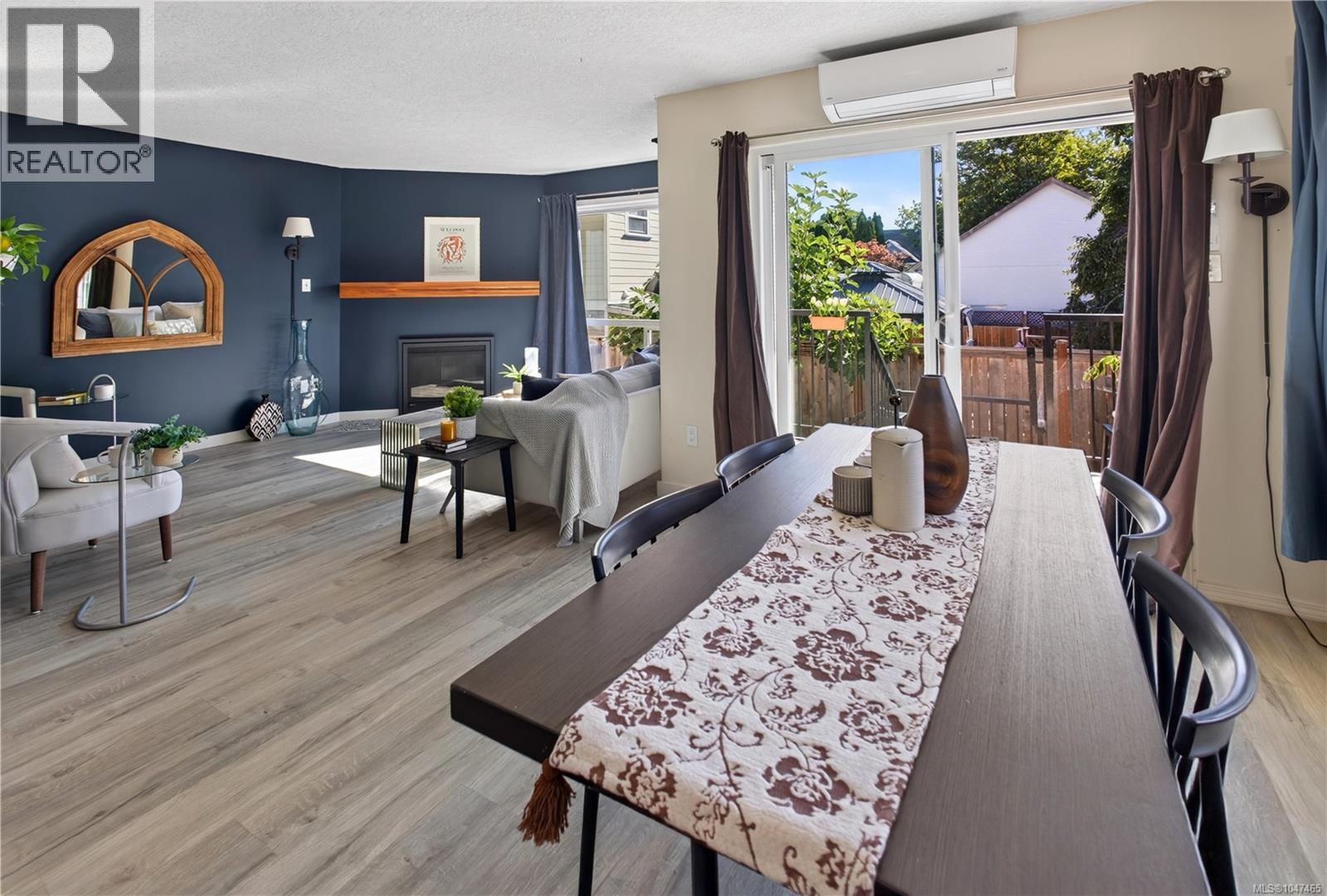 #8 947 Caledonia Ave - 5