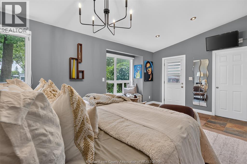 236 Deerbrook DRIVE - Image 24